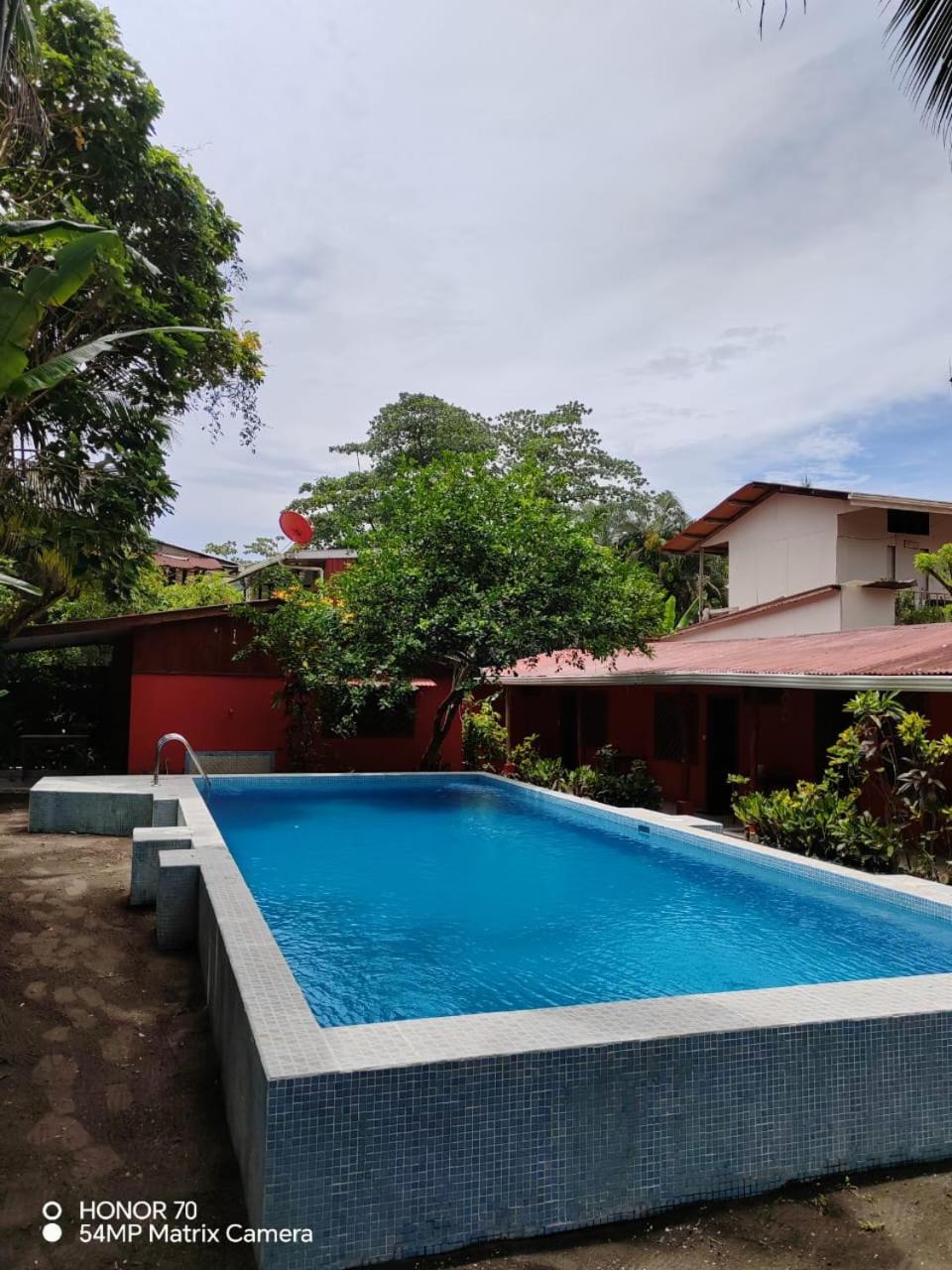 Hotel Don Quichotte Tortuguero Exterior foto